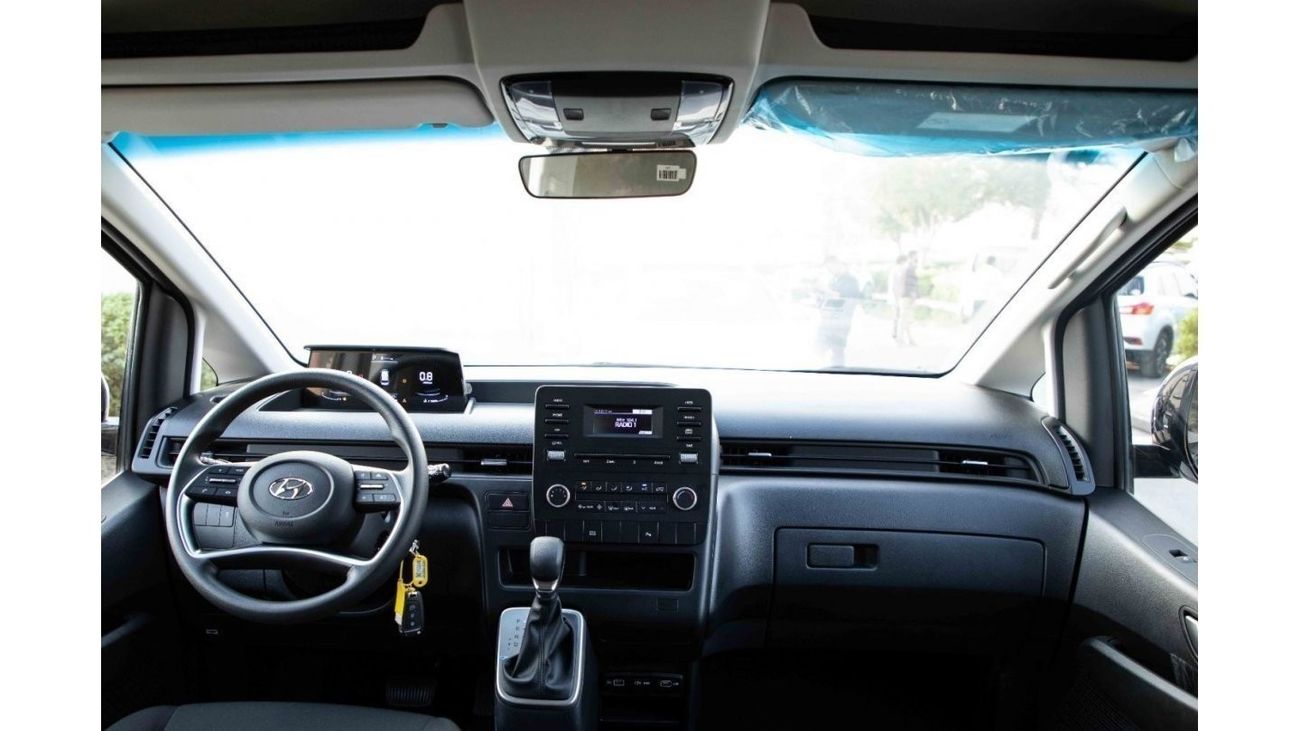 Hyundai Staria 2023 Hyundai Staria 3.5 11STR - White inside Black | Export Only