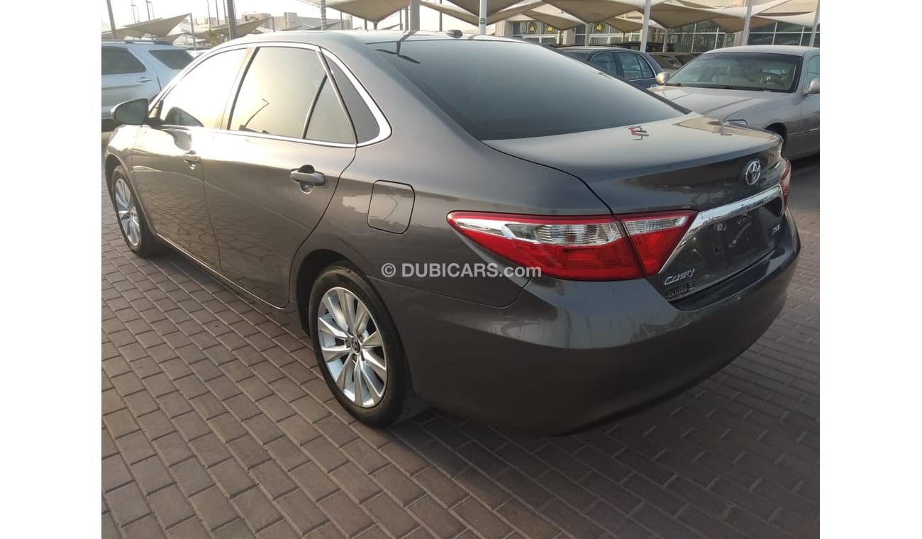 تويوتا كامري XLE - Limited - Full Options  4 CYL   2.4