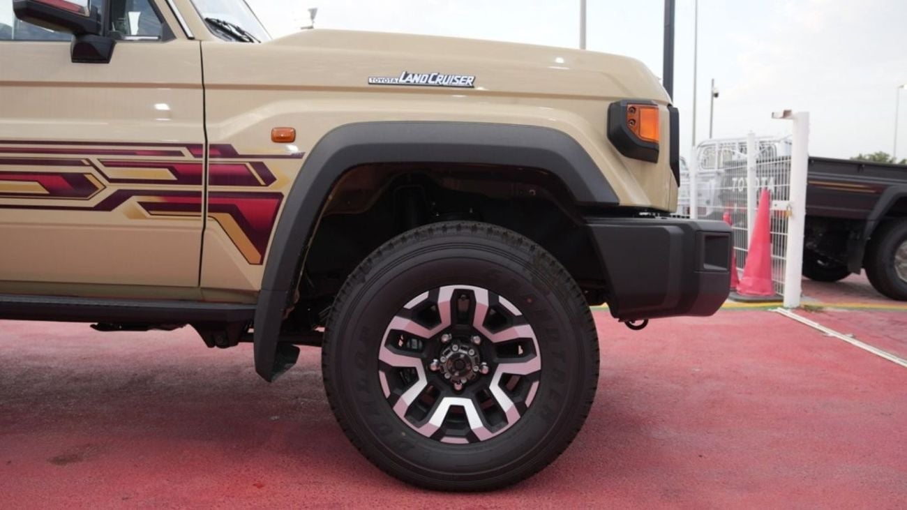 Toyota Land Cruiser Pick Up TOYOTA LC79 PICK-UP SINGLE CABIN 4.0L AUTOMATIC TRANSMISSION DOUBLE TANK 2024 FULL OPTION
