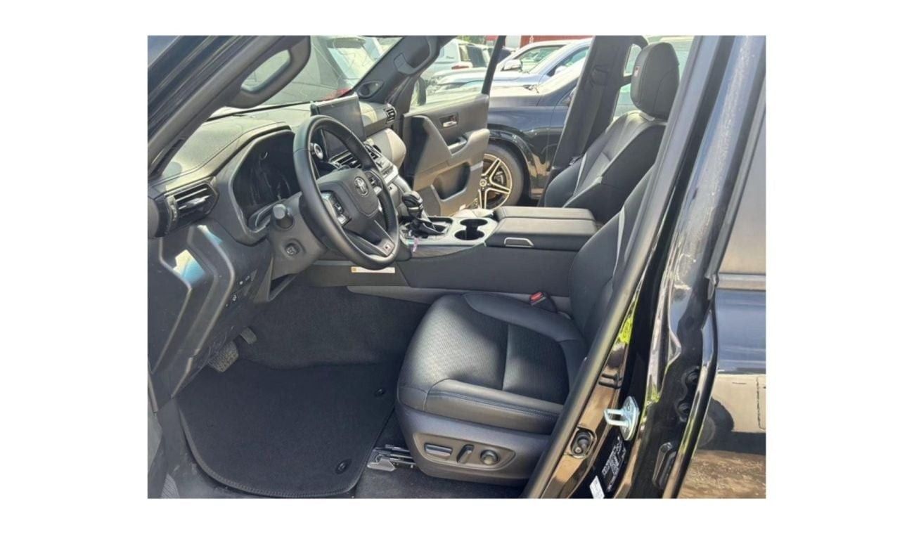 تويوتا لاند كروزر Toyota Land Cruiser GR-Sport GR-S 3.3L