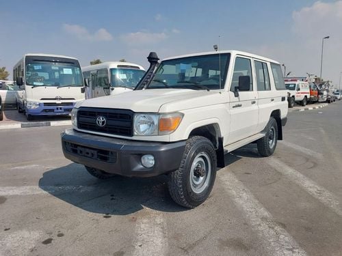 Toyota Land Cruiser Pick Up TOYOTA LAND CRUISER PICKUP LHD 2018 MODEL 4.2 L DIESEL MANUAL(PM42763)