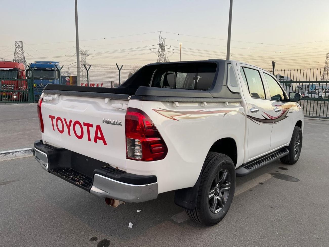 تويوتا هيلوكس 