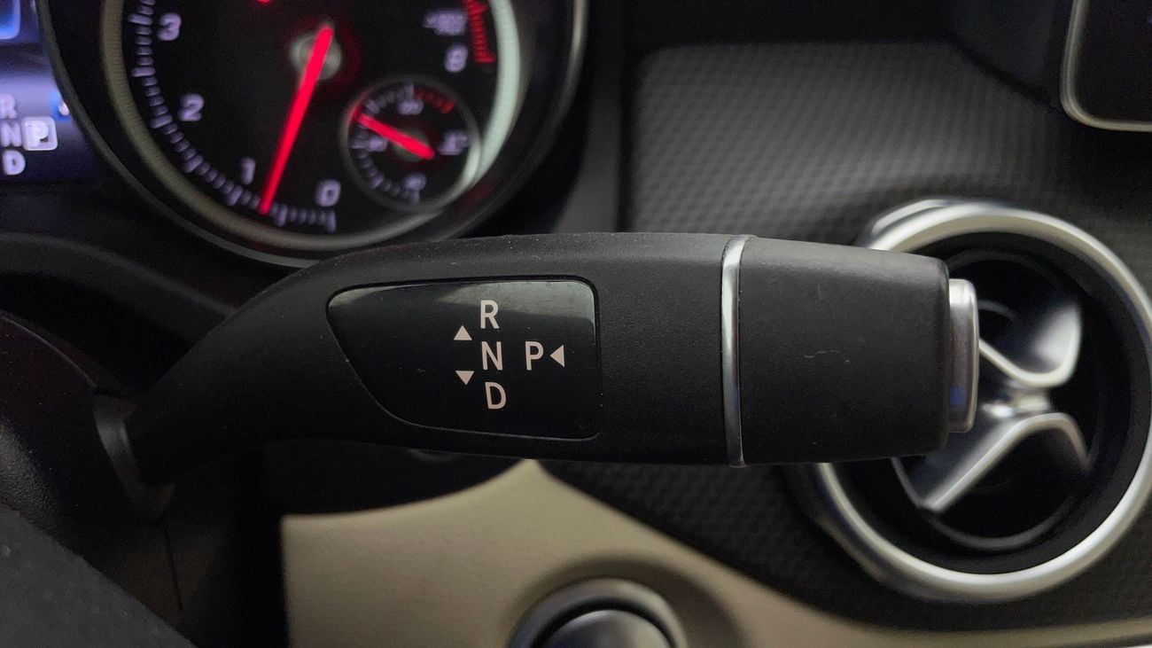 مرسيدس بنز GLA 220 PREMIUM 2 | بدون دفعة مقدمة | اختبار القيادة في المنزل