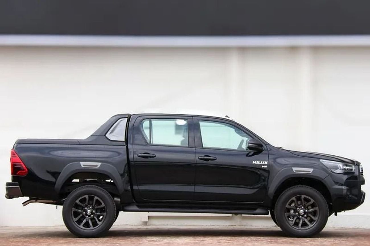 تويوتا هيلوكس 2025 Toyota Hilux Adventure (with Roll-Bar) 4.0L V6 Petrol A/T 4WD Export Only