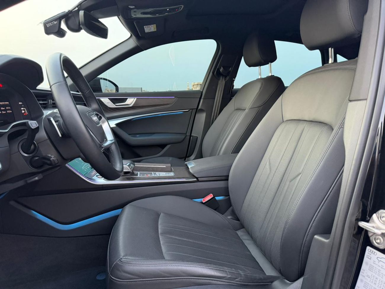 أودي A6 45 TFSI S-لاين