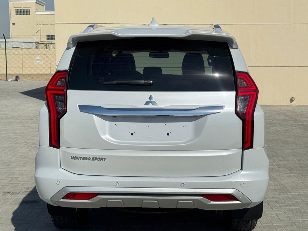 Mitsubishi Montero Sport MITSUBISHI MONTERO 2020 TOP OF Range Sunroof,GCC SPECS