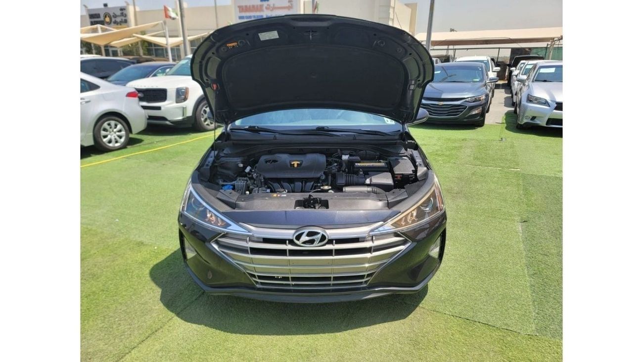 Hyundai Elantra 2020 Hyundai Elantra, GLS, Metallic Gray Color