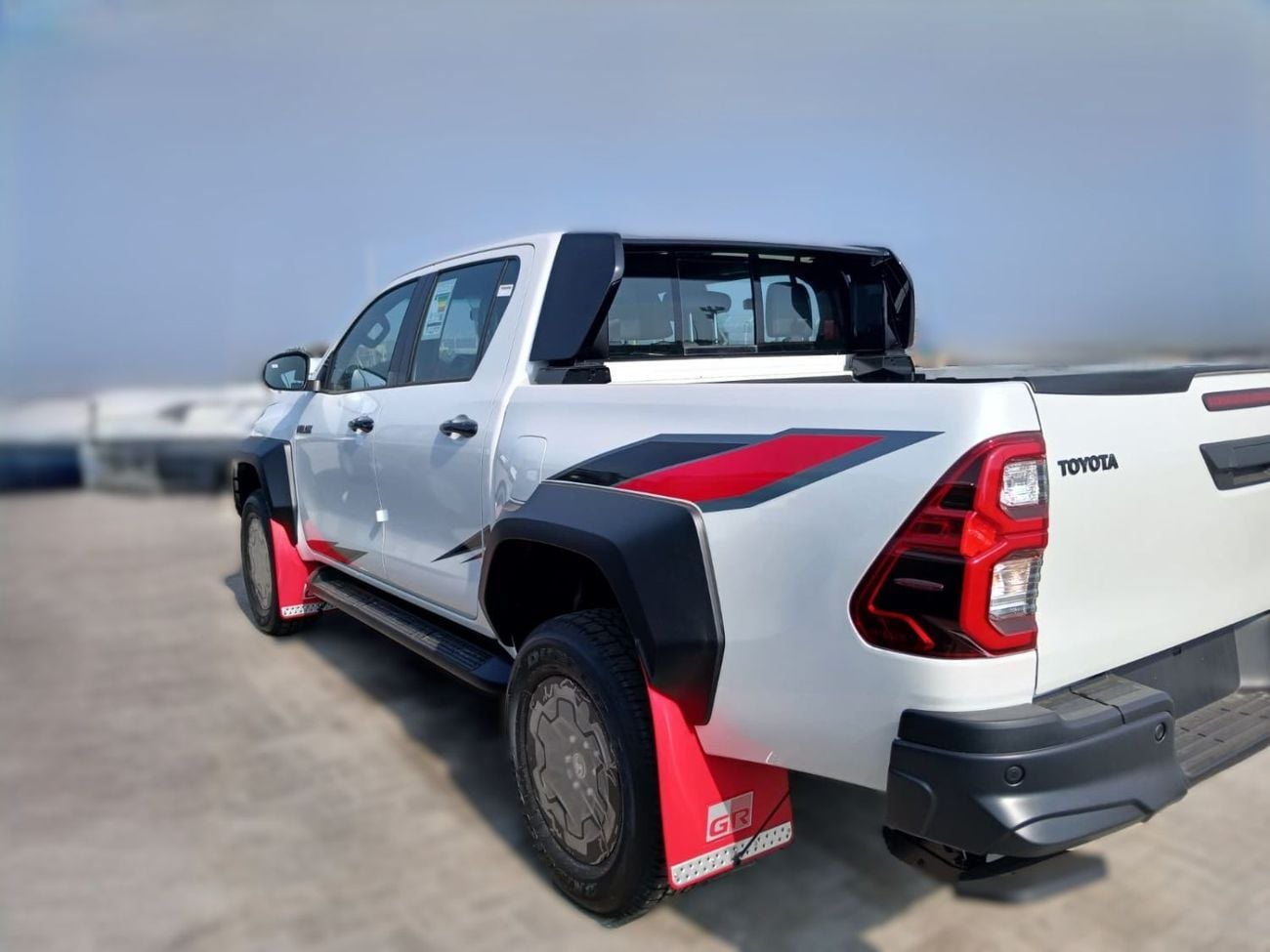 تويوتا هيلوكس TOYOTA HILUX GR SPORT - 2.8L- DSL - AT - 2026 MY (GCC)