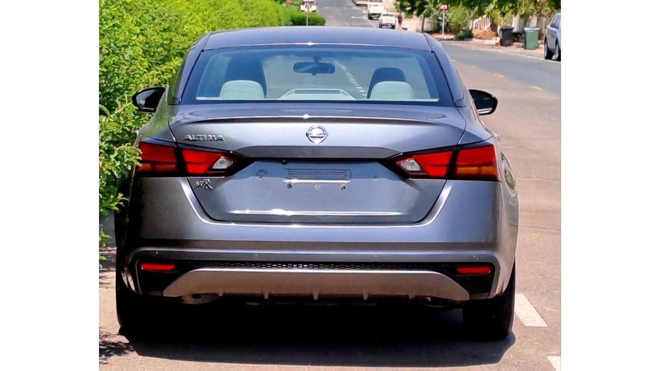 نيسان ألتيما SV SV
