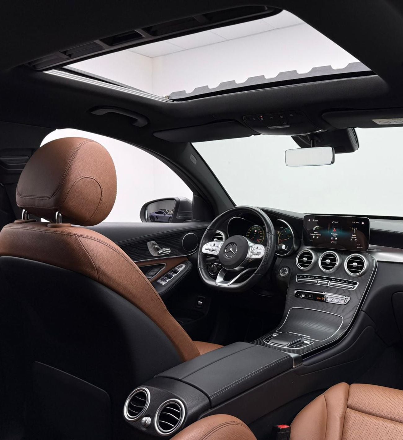 مرسيدس بنز GLC 200 2021 Mercedes Benz GLC200 Coupe, 2026 Mercedes Warranty, Full Mercedes Service History, GCC