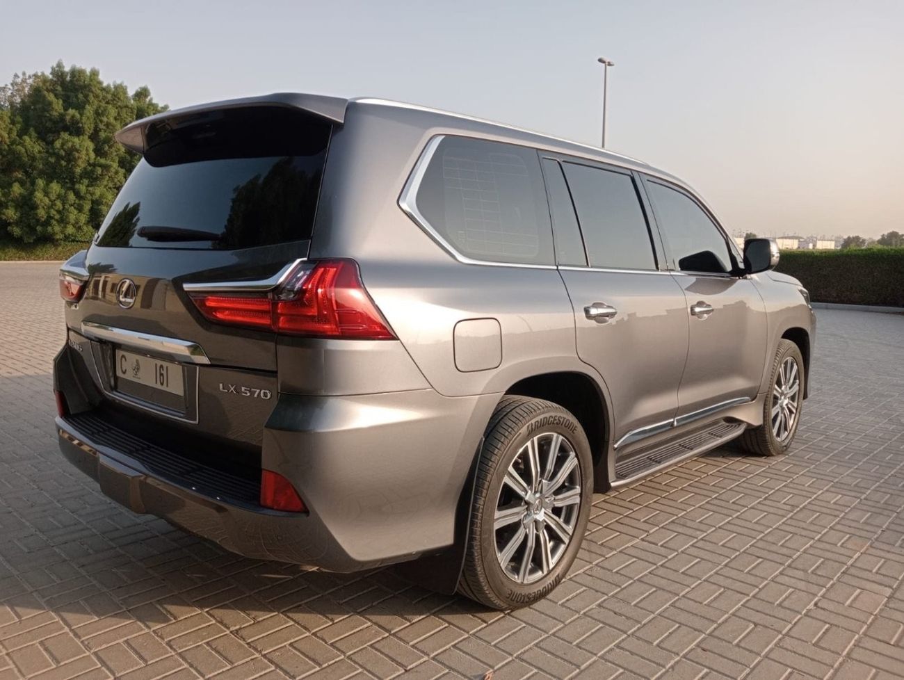 Lexus LX 570 Premium Plus GCC full option