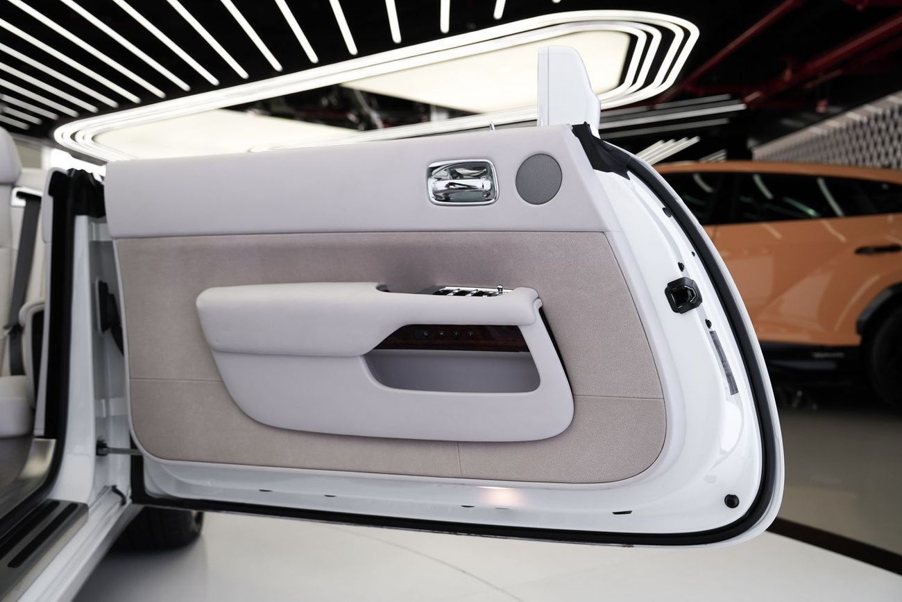 رولز رويس داون Rolls Royce Dawn