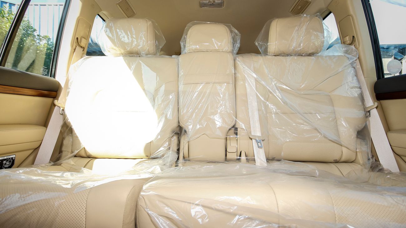 Toyota Land Cruiser GXR V8