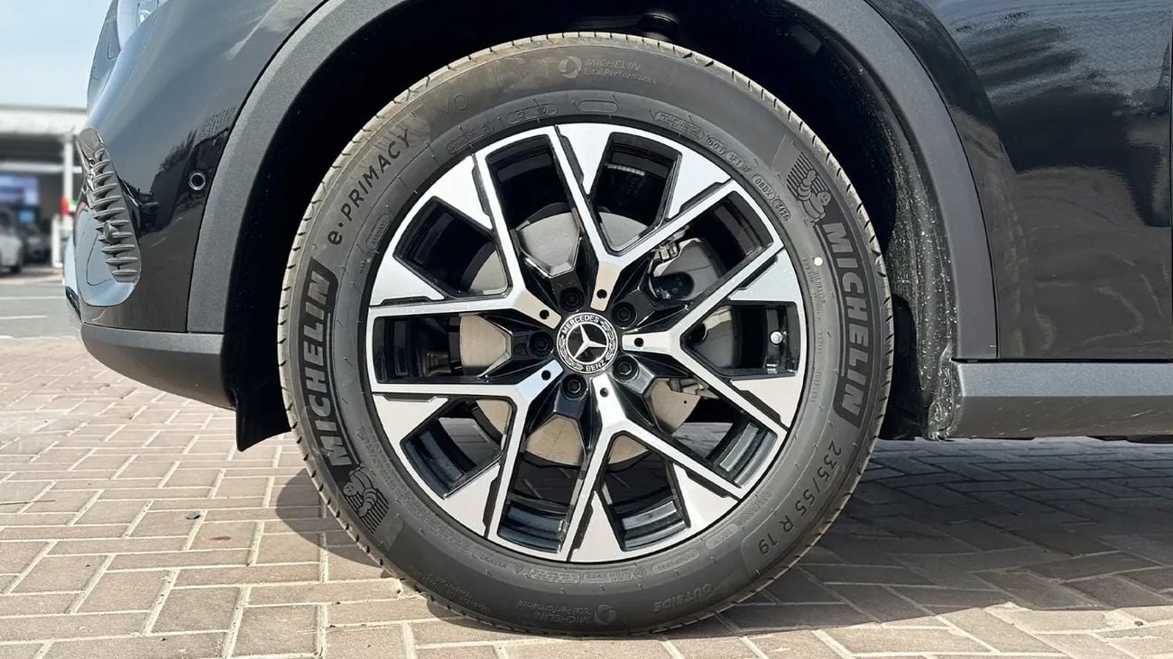 Mercedes-Benz GLC Coupe 300 300 Coupe 2.0L 4MATIC AT