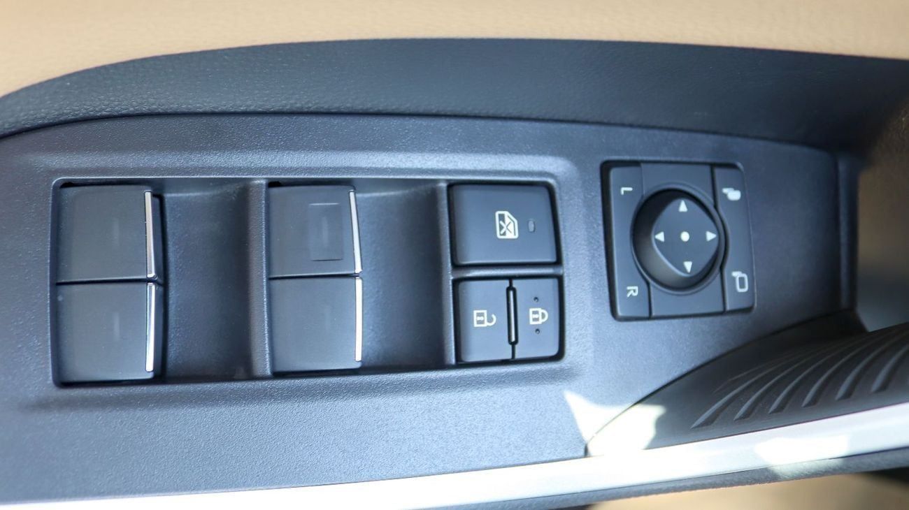 Toyota RAV4 2.5L VXR Hybrid Full Option | Seat Memory | Wireless Charger | Panoramic Sunroof | GCC Specification