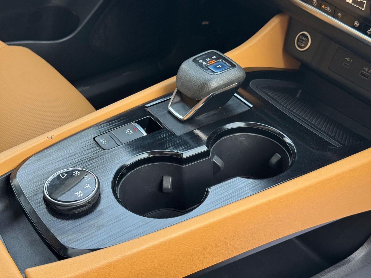 Nissan Rogue 2.5L V4 / LOW MILEAGE 56000 ONLY / PANORAMA / ACTIVE RADAR / ROAD ASSIST / REMOTE START