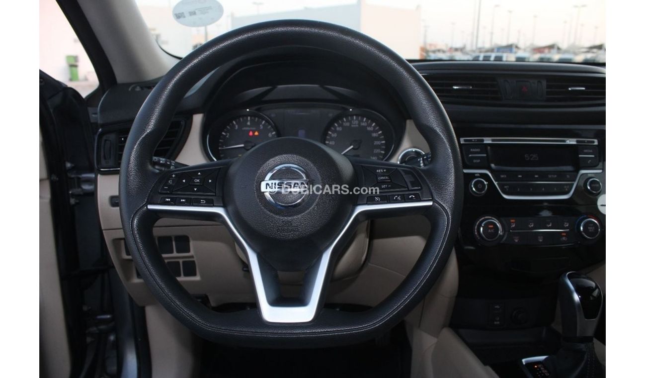 نيسان إكس تريل نيسان اكس تريل 2018 خليجي رقم 2 فورويل بحالة ممتازة بدون حوادث نظيفه جدا من الداخل والخارج