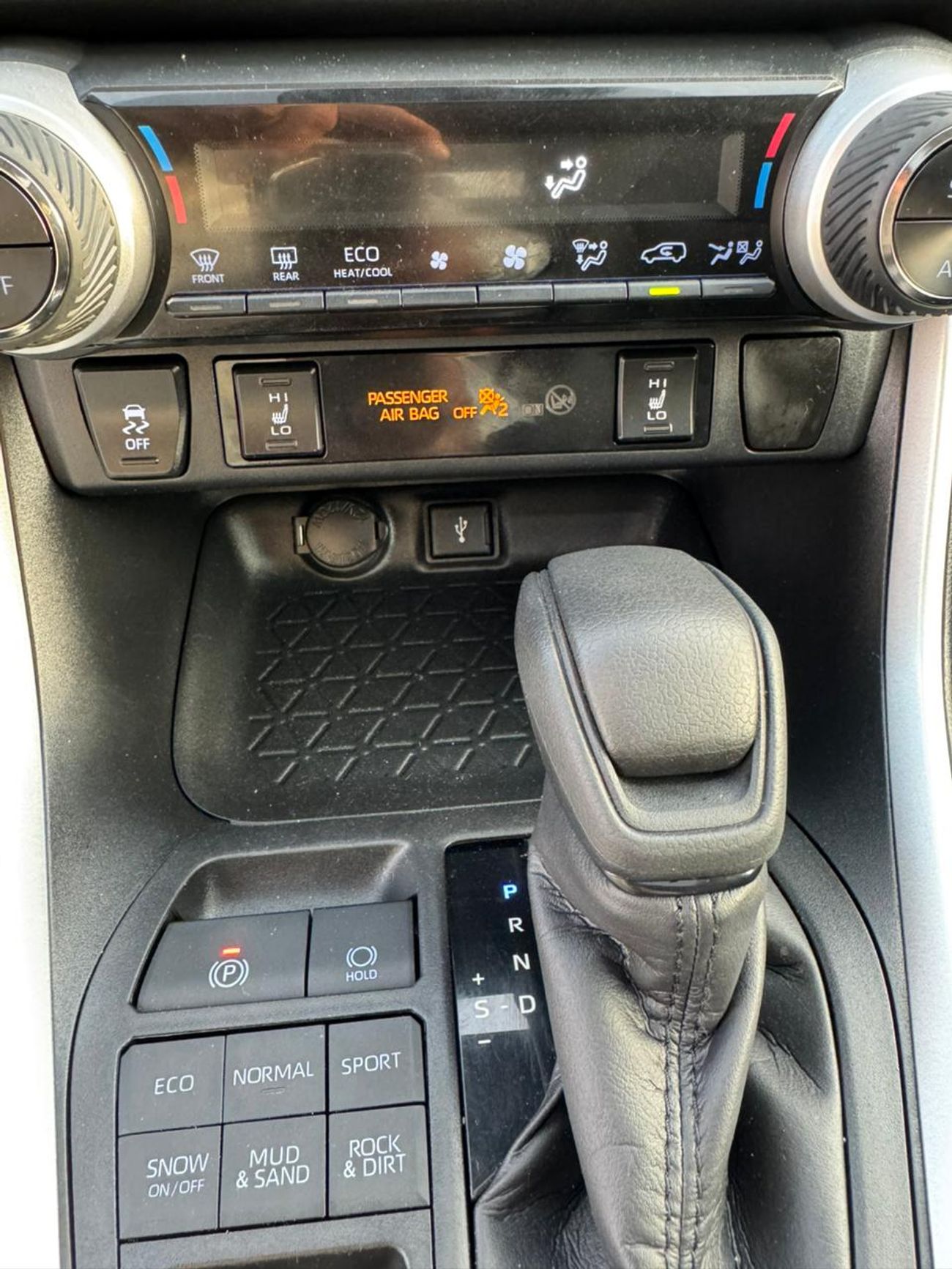 Toyota RAV4 Toyota Rav4 2020 XLE 4X4