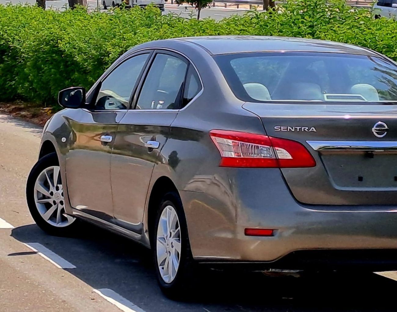 نيسان سنترا SV