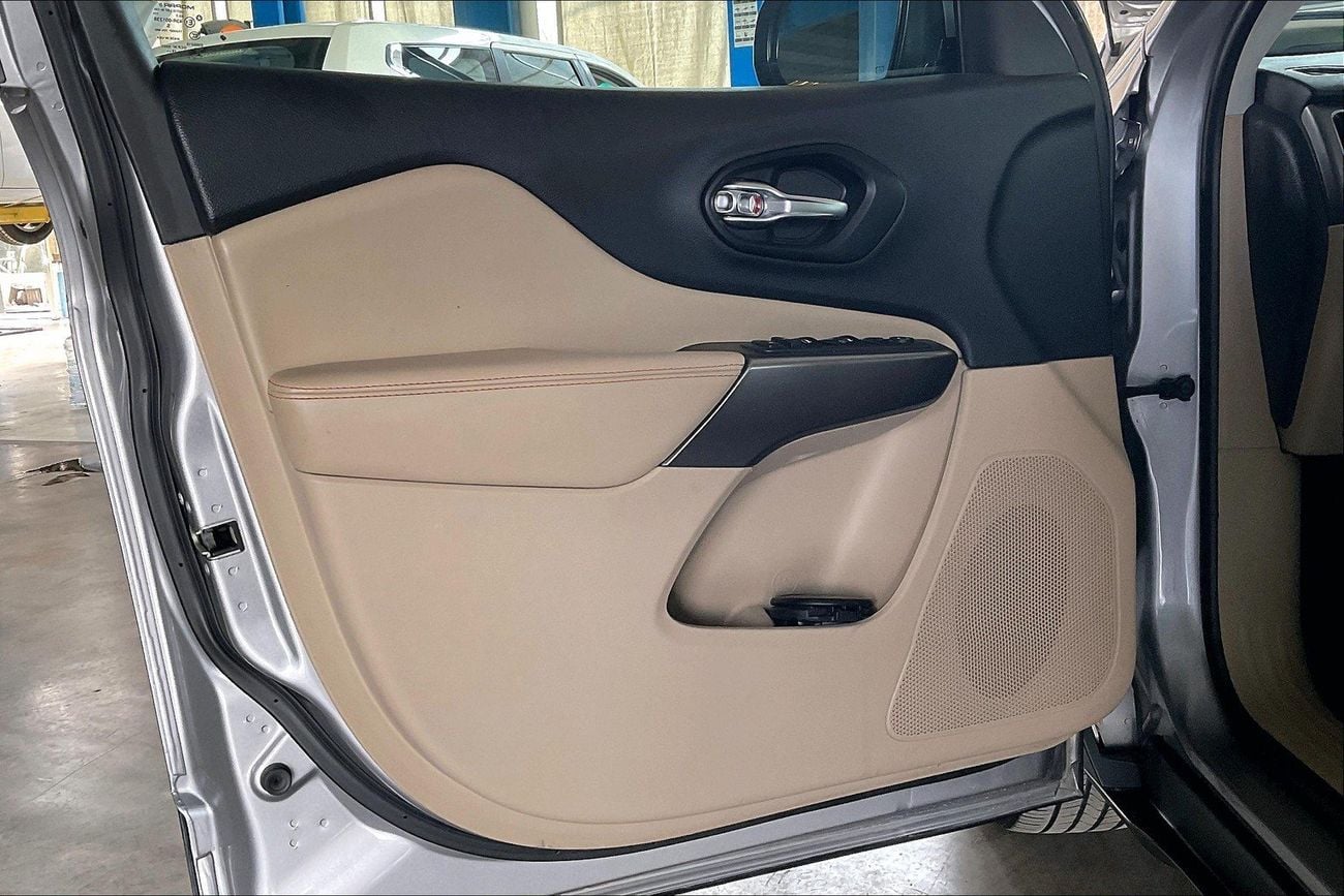 Jeep Cherokee Sport | upto AED 20,000 Ramadan Discount | Guaranteed Warranty | 0 Down Payment