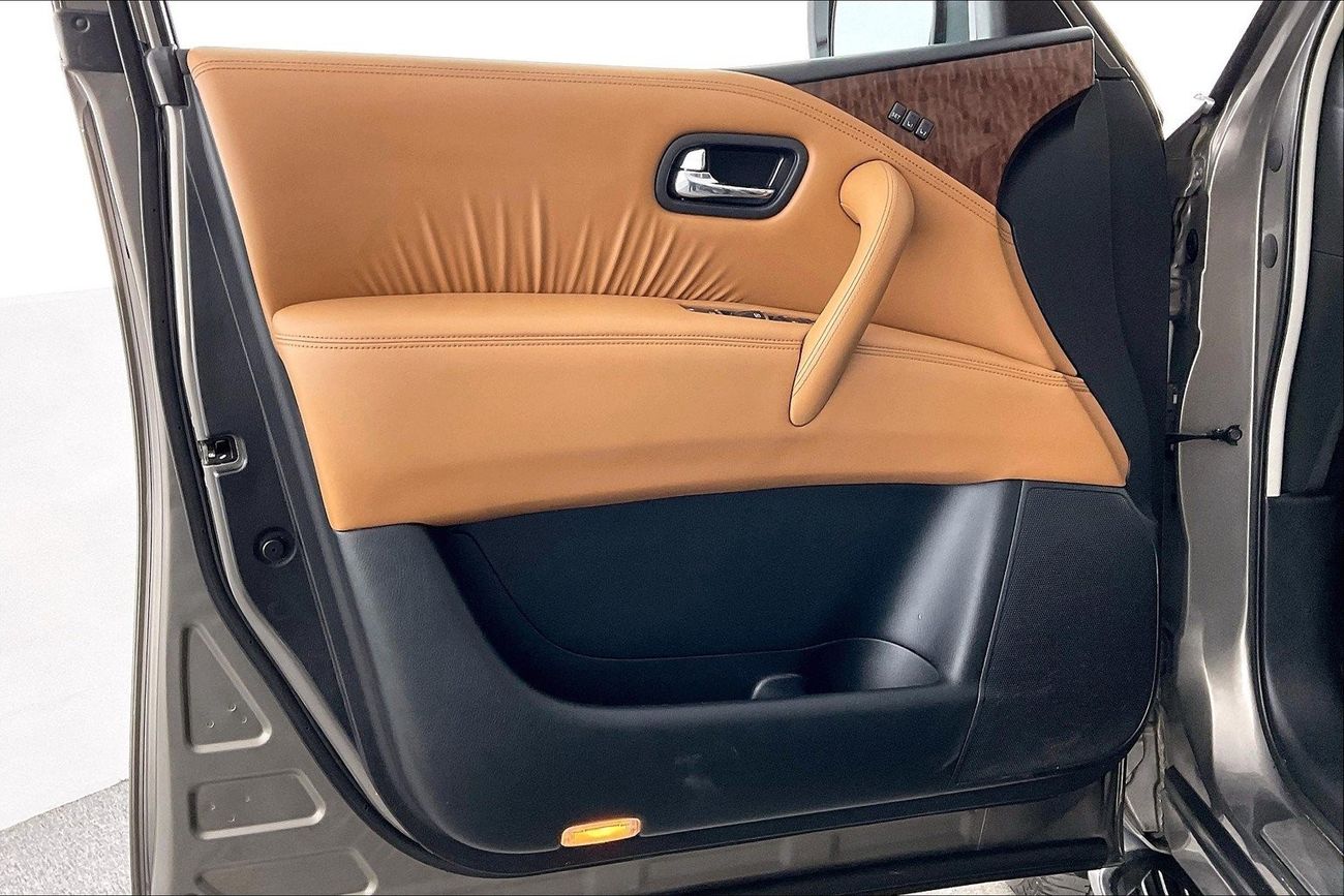 Mercedes-Benz GLS 450 Premium + (AMG Package) | Guaranteed Warranty | 0 Down Payment