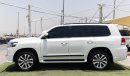 Toyota Land Cruiser VXR 5.7 V8