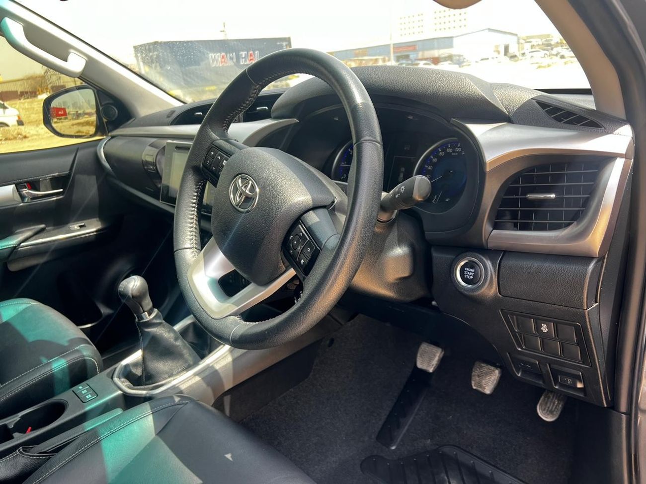 تويوتا هيلوكس