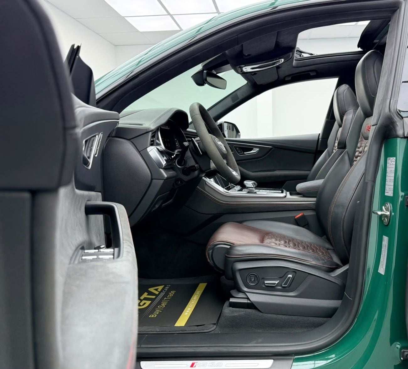 Audi RSQ8 PERFORMANCE 2025 Audi RS Q8 Performance, Audi Warranty+Service Contract+Full Service History, GCC Specs.