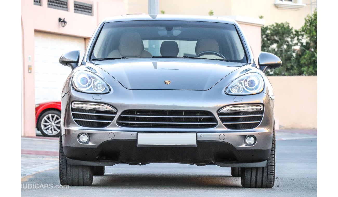 Porsche Cayenne V6 2014 GCC under Warranty with Zero downpayment.