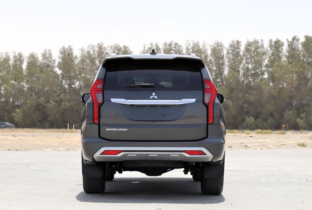 Mitsubishi Montero Sport GLS Premium 3.0L (7 Seater) Mitsubishi Montero Sport 2021 GCC model in excellent condition, no accid