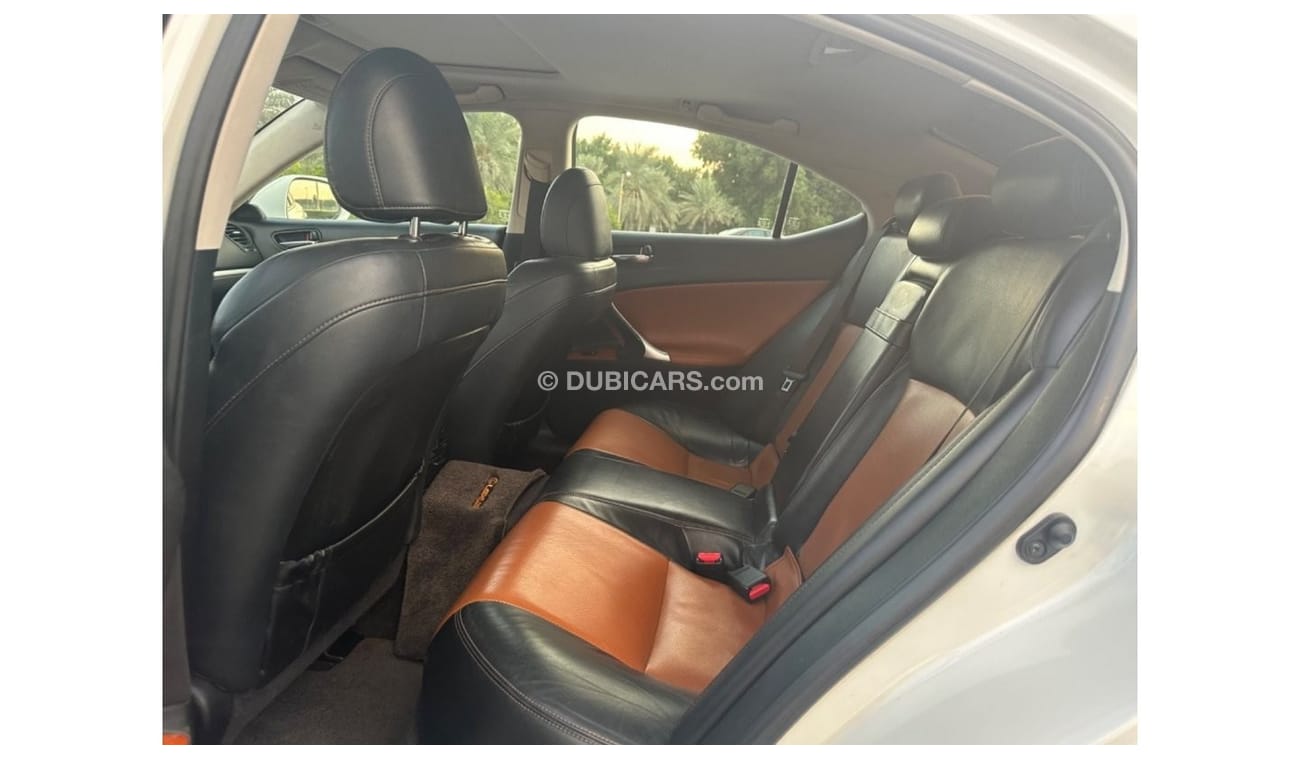 Lexus IS300 MODEL 2013 GCC CAR PERFECT CONDITION INSIDE AND OUTSIDE FULL OPTION SUN ROOF LEATHER SEATS NAVIGATIO