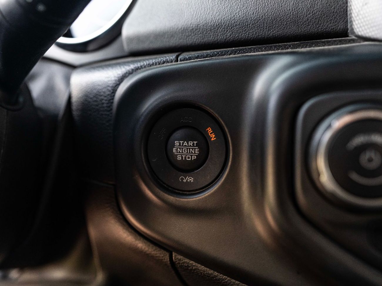 Jeep Wrangler Sahara 3.6L A/T (5 Seater)