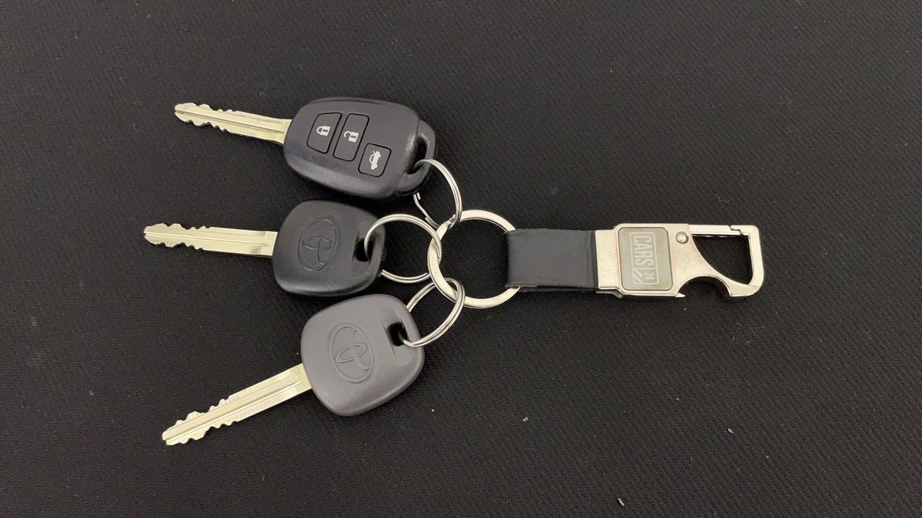 تويوتا يارس SE 1.5 | بدون دفعة مقدمة | اختبار القيادة في المنزل