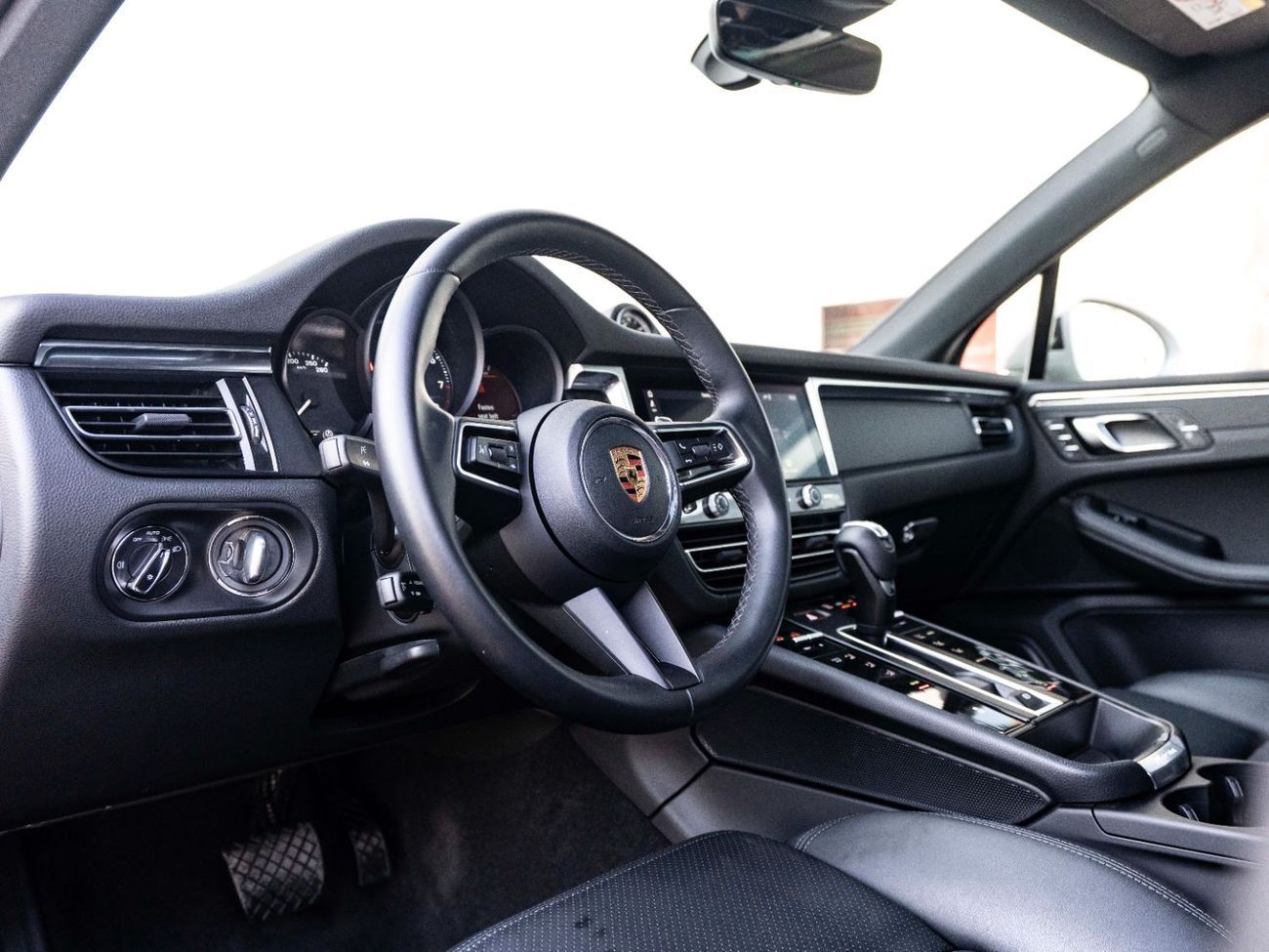 Porsche Macan Std 2.0L (252 HP)