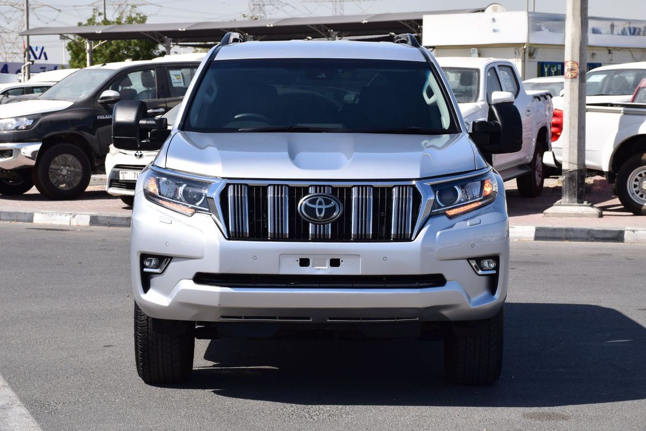 تويوتا برادو Diesel 2.8L 7 Seater. Service History Available