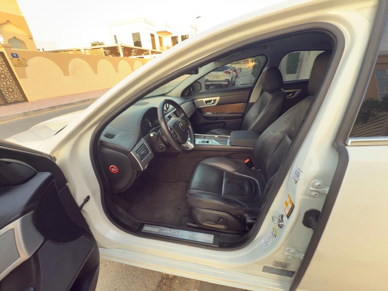 جاكوار XF Premium Luxury 3.0L