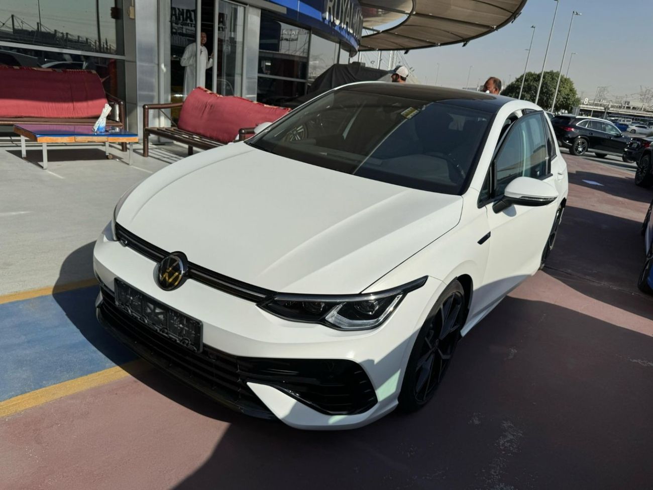 فولكس واجن جولف ار Base 2.0T GERMAN SPEC BRAND NEW