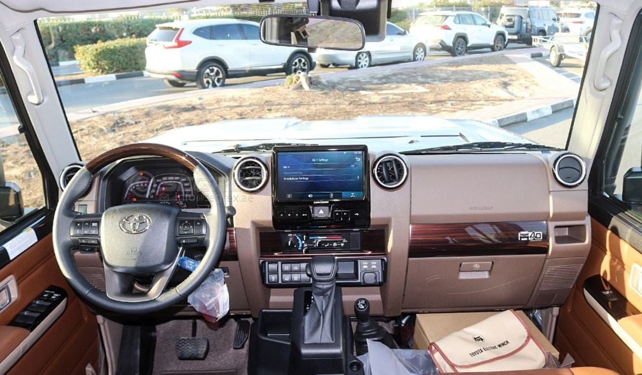 Toyota Land Cruiser 70 2025 Model Toyota Land Cruiser Hardtop LC76, 2.8L Diesel 4WD 6A/T