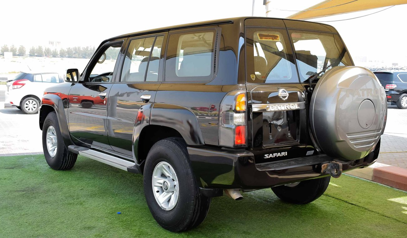 Nissan Patrol Safari