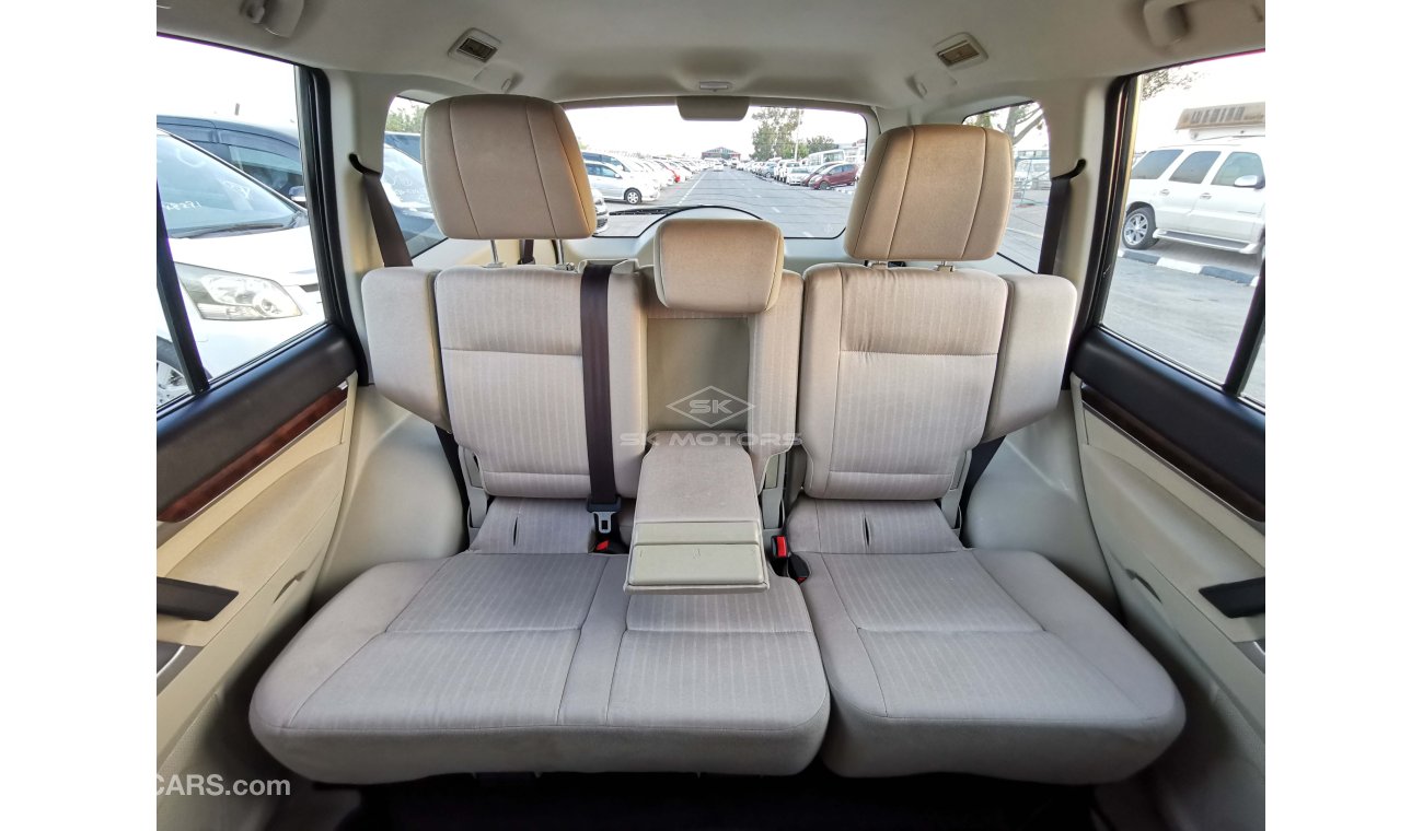 Mitsubishi Pajero 3.5L, 16" Rims, Rear Parking Sensor, Front and Rear A/C, Fabric Seats, DVD, 4WD, AUX-USB (LOT # 863)
