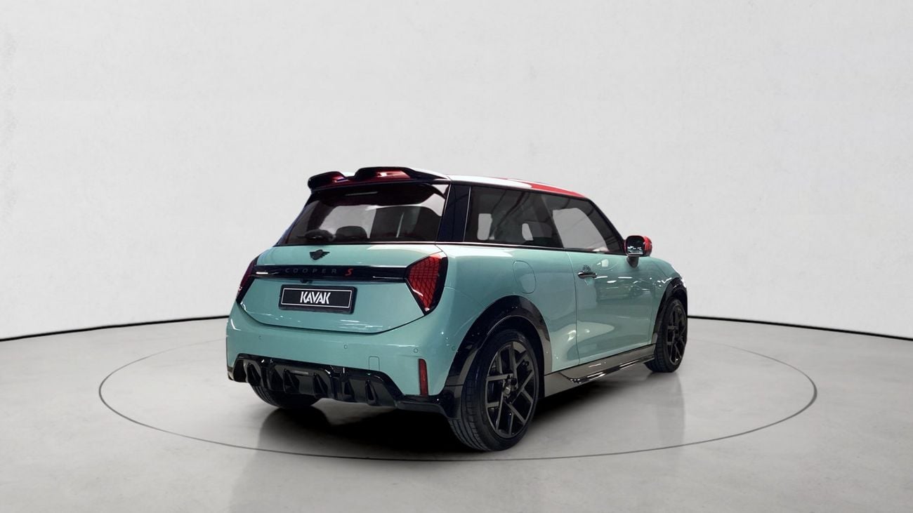 ميني كوبر إس JCW Package | upto AED 20,000 Ramadan Discount | شامل الضمان | 0 ﺪﻔﻋﺓ ﺃﻮﻟﻯ