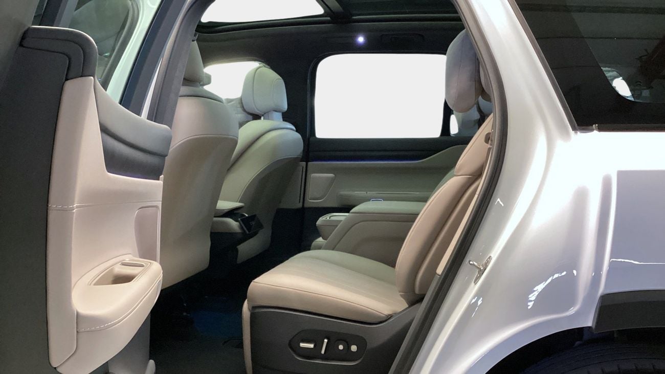 Nio EL8 Long Range | Guaranteed Warranty | 0 Down Payment