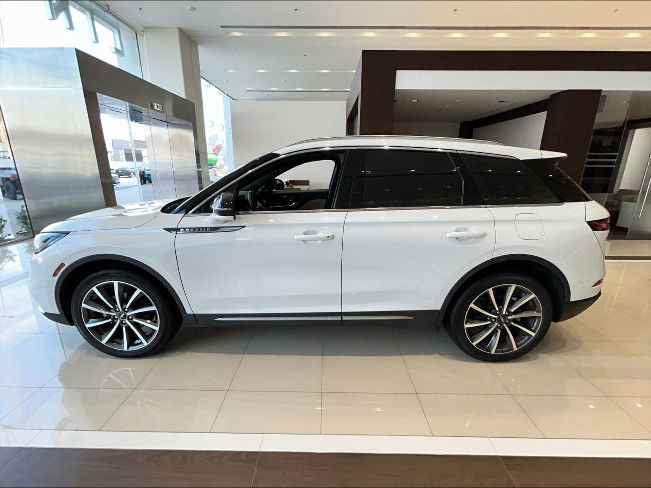 لينكولن كورساير COR320 CORSAIR RESERVE / AL TAYER MOTORS / AL QOUZ SHOWROOM