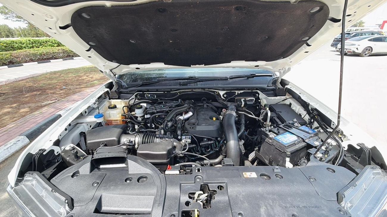 Ford Ranger 2022 | 2.0L DIESEL ENGINE | AT| RHD| HEAVY 4X4 SPORT BAR | ROOF MOUNTED LED LIGHTS | TESLA STYLE MUL