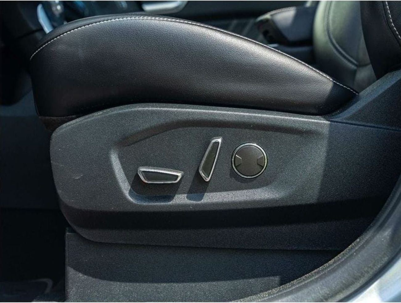 Ford Edge ST AED 1,651 PM • EDGE ST PERFORMANCE • 2.7L TC V6 • ONLY 73,000 KMS • ACTIVE FORD WARRANTY UNTIL 2024