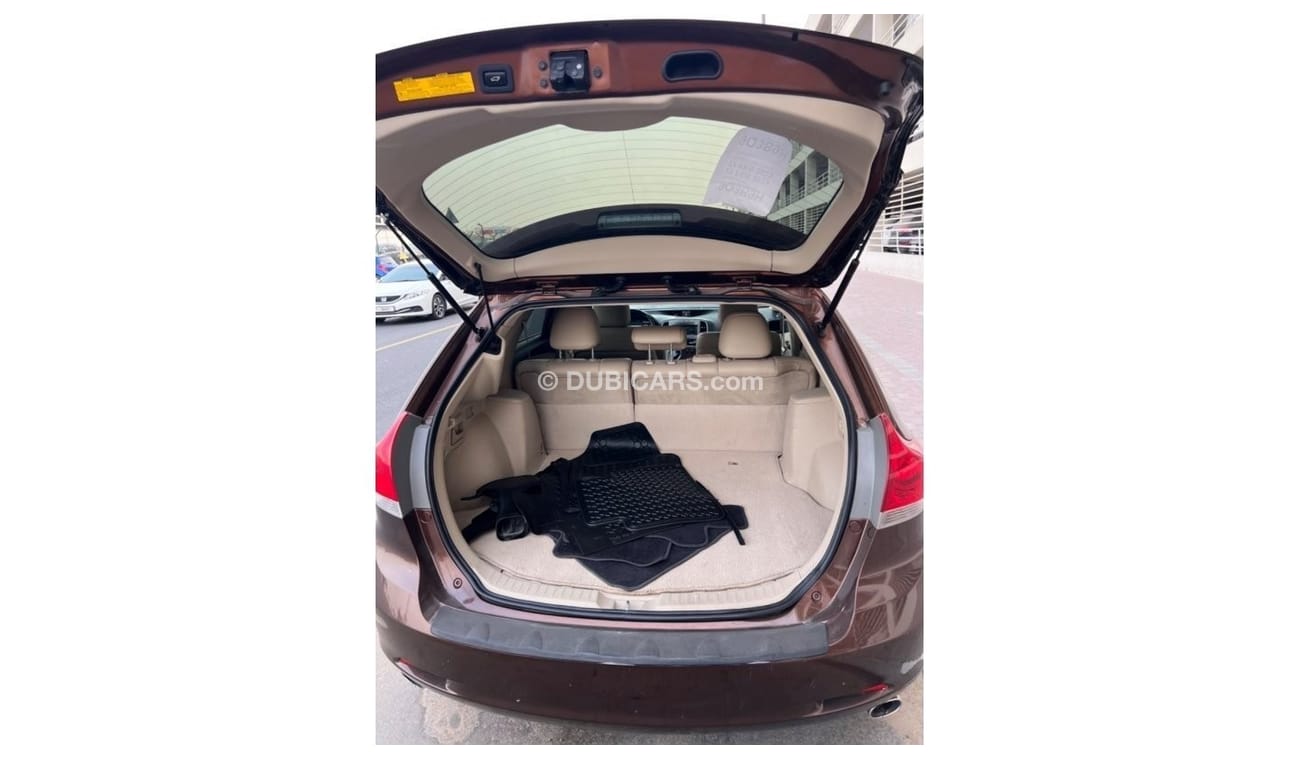 Toyota Venza 2009 PANORAMA PUSH START ENGINE BROWN V6 USA IMPORTED FOR UAE 5%VAT & 5% DUTY APPLIES UAE PASS