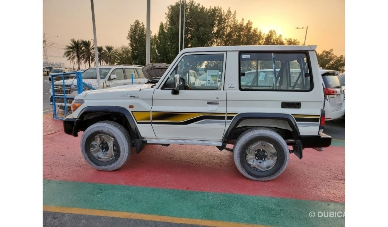 Toyota Land Cruiser Hard Top Hardtop 3 Doors Special 70th Anniversary with Winch /Diff Lock MT 2022