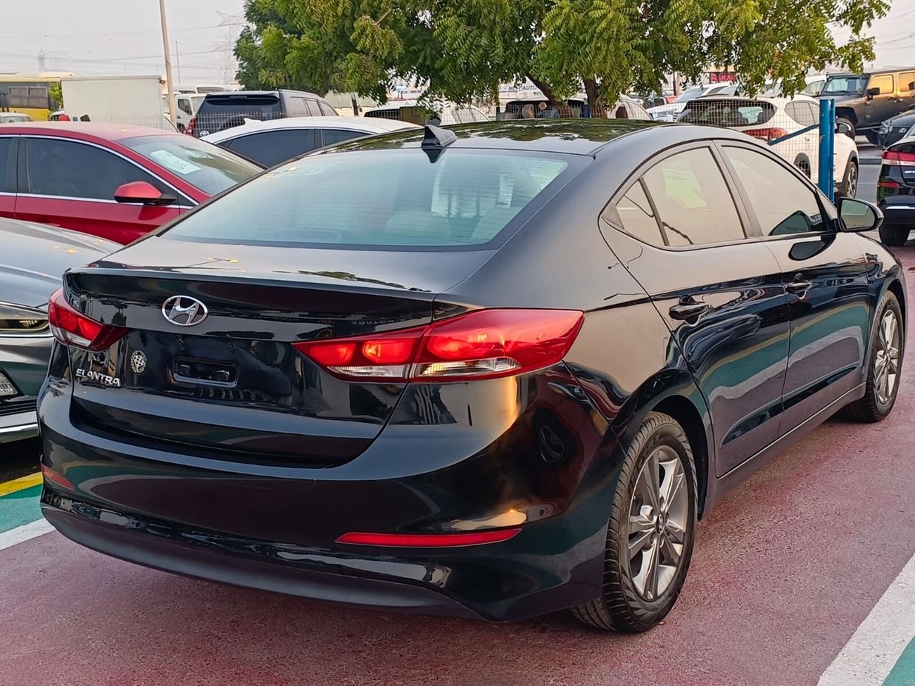 Hyundai Elantra / SE MID OPT / LOT#43618
