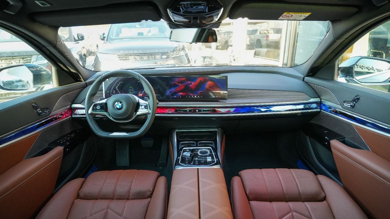 بي أم دبليو 735i 735i V6 Black 2026MY Export Only