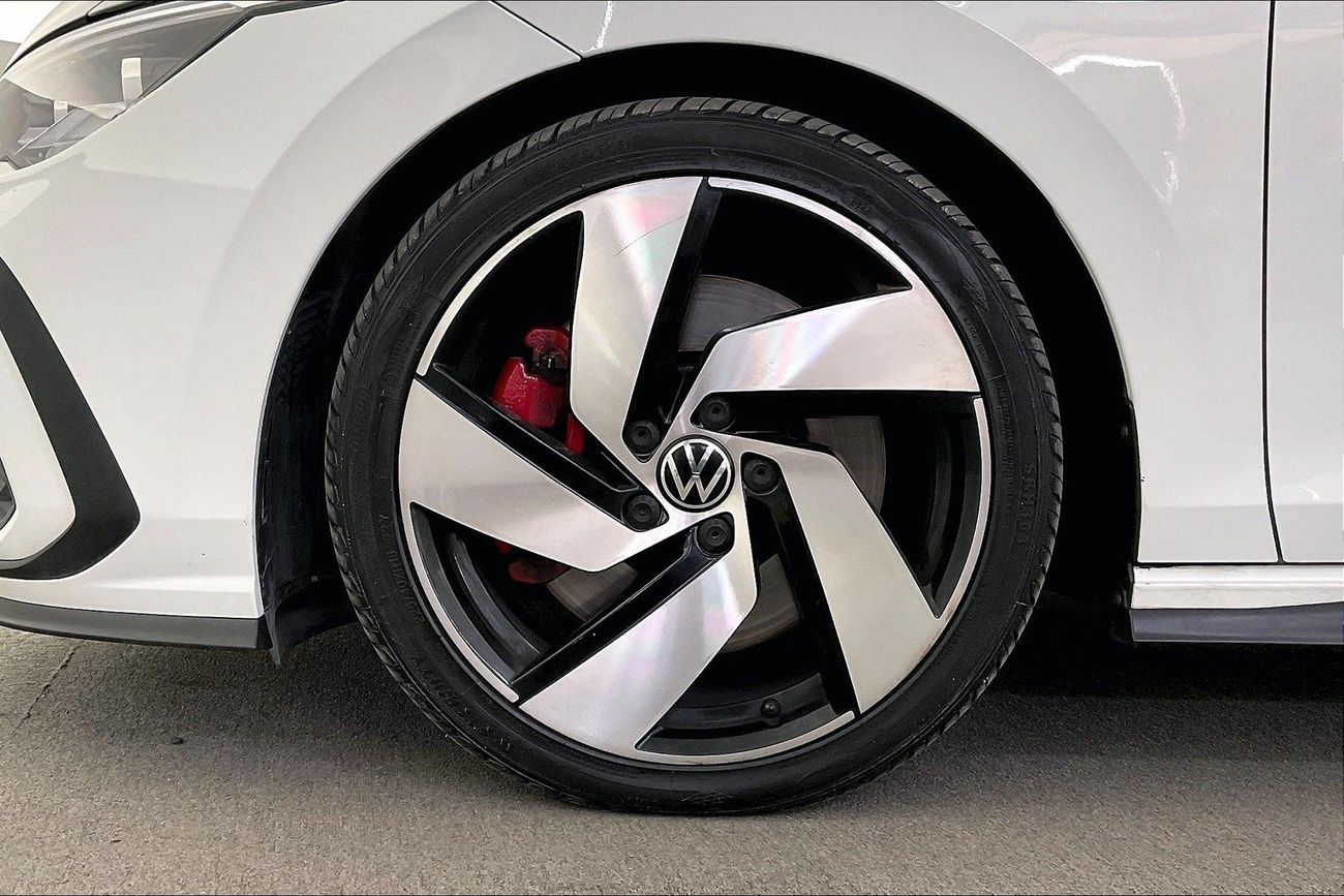 Volkswagen Golf GTI - Cloth | Carnival Sale • UP TO AED 20,000 OFF | Guaranteed Warranty | 0 Down Payment